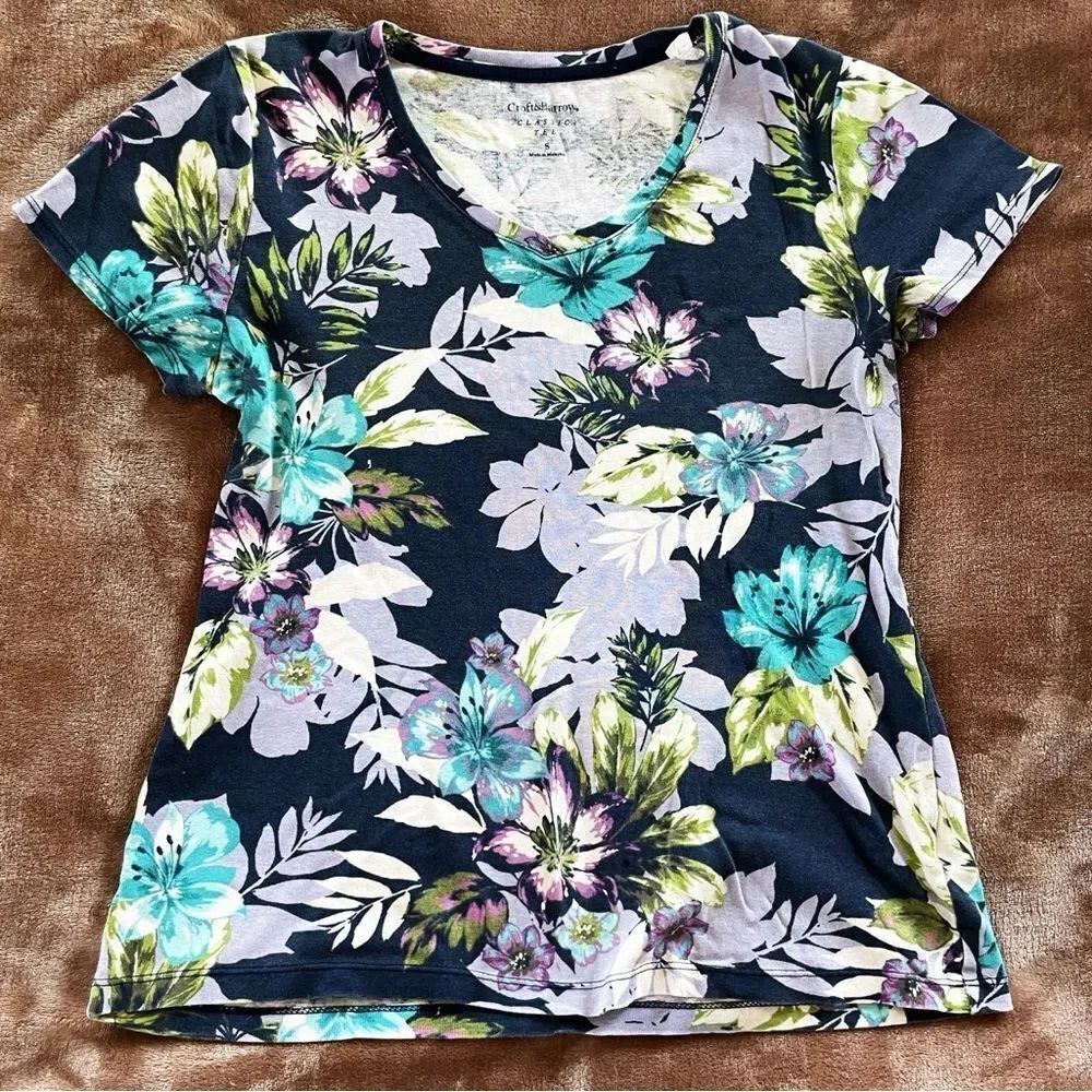 Croft & Barrow Women’s Floral Short Sleeve V-Neck Top - Blue and Green Size S